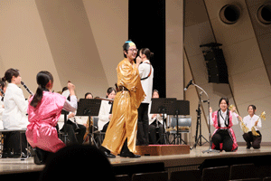 マツケンに扮する顧問の先生