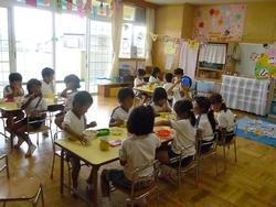 給食の様子