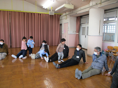 足とび