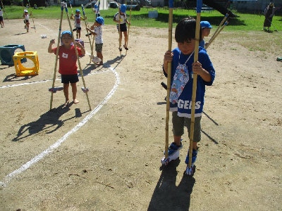 そら組竹馬に挑戦