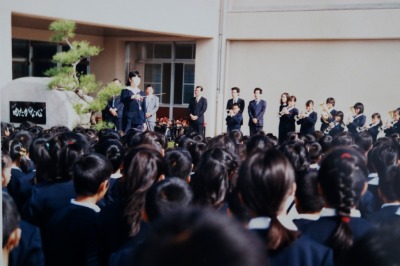 除幕式歌と演奏