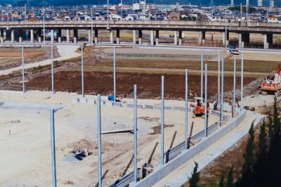 建設中4