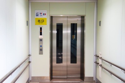 エレベーター