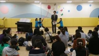 オープニングで挨拶をする岡田市長