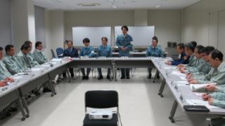 訓示する岡田市長