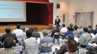挨拶する岡田市長