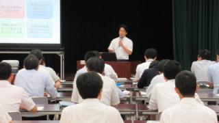 講和をする岡田市長