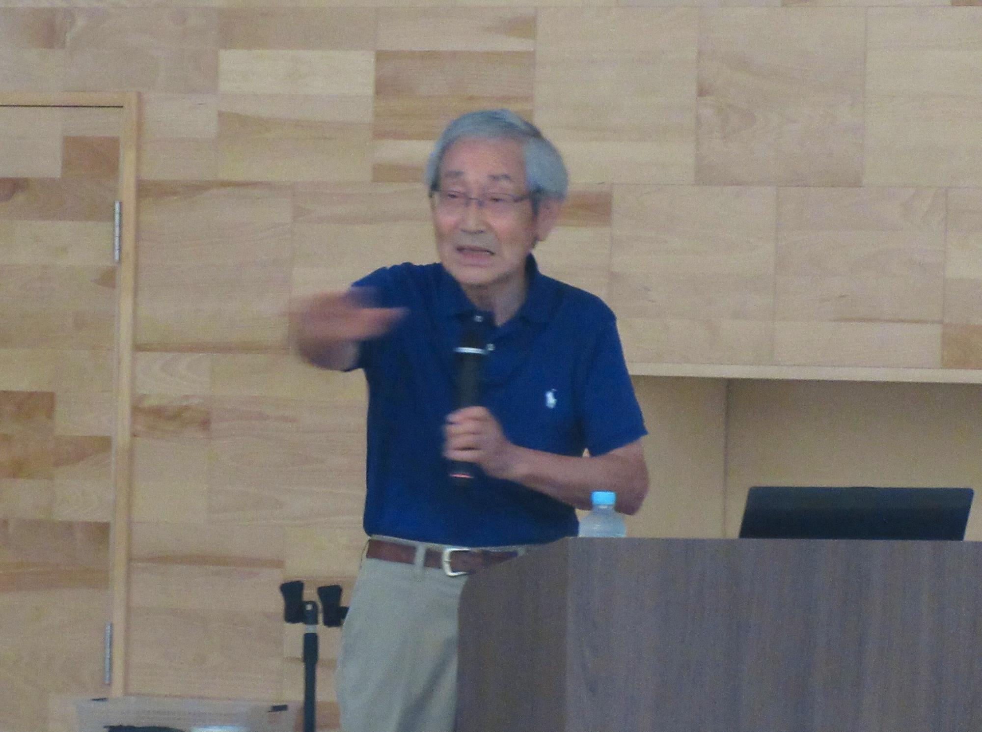 新井壽氏
