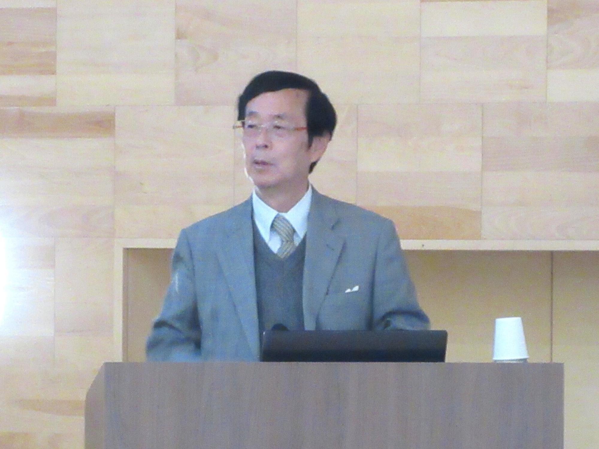 講師の鈴木孝弘氏
