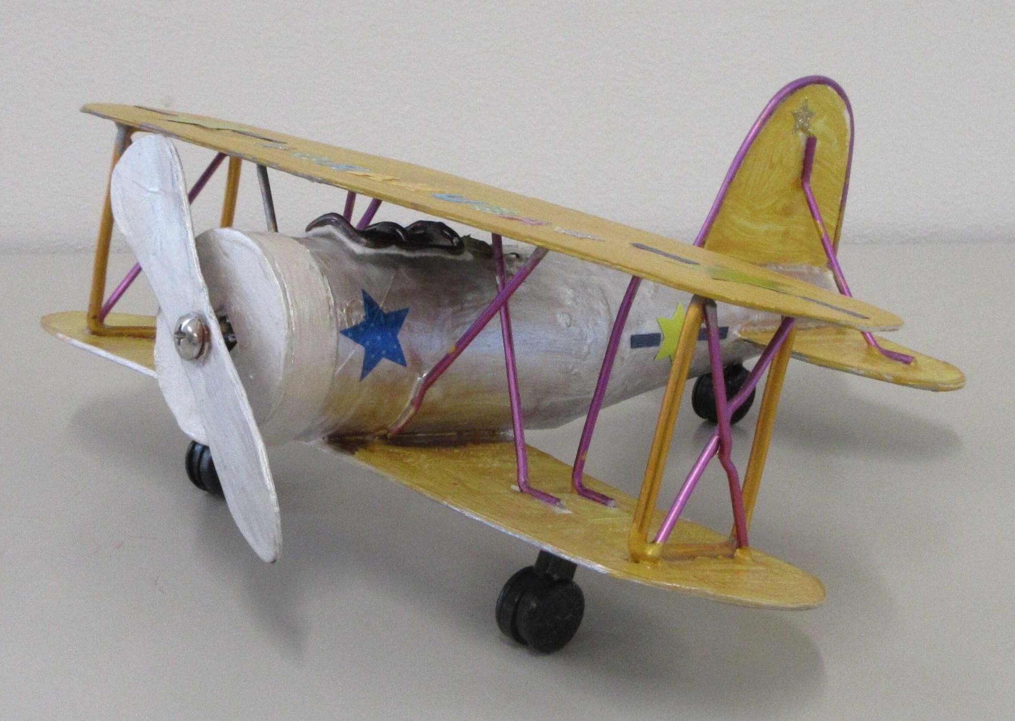 厚紙で作る飛行機