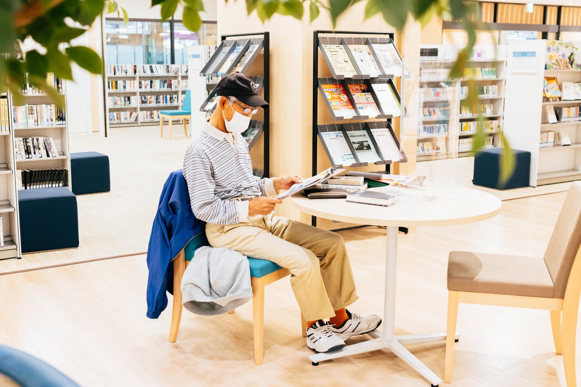 何してる_加古川図書館_1