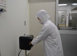 手のアルコール消毒