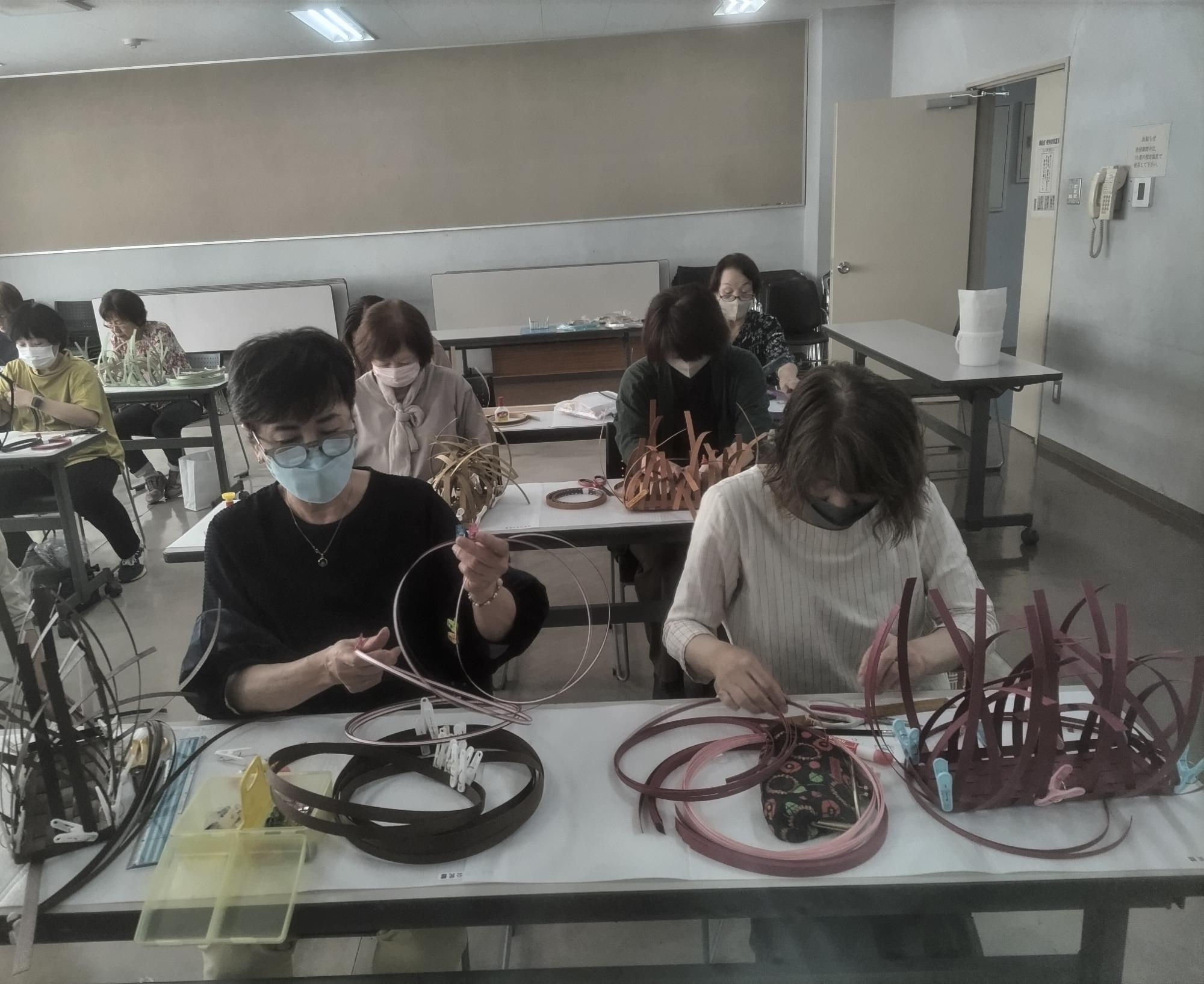 クラフトバンド教室の様子2