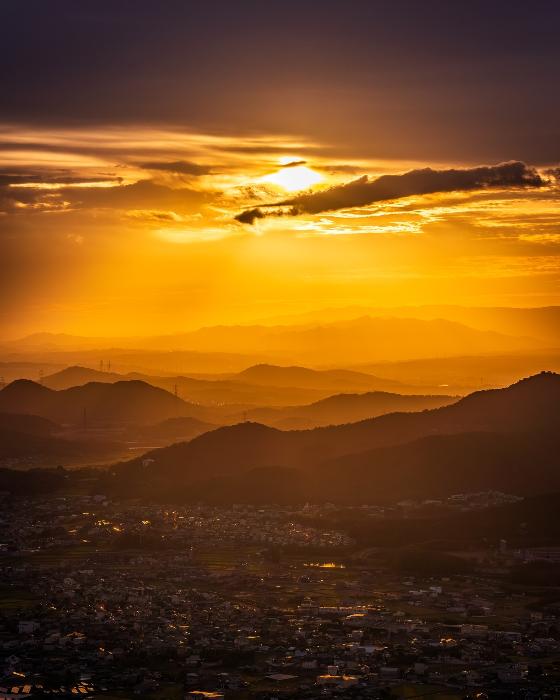 高御位山の朝日