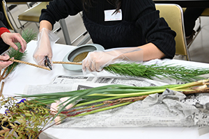 生ける花をカット