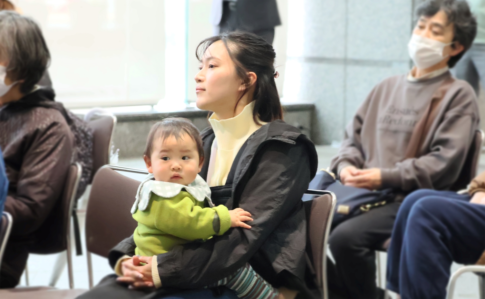 コンサートを楽しむTちゃんとお母さん