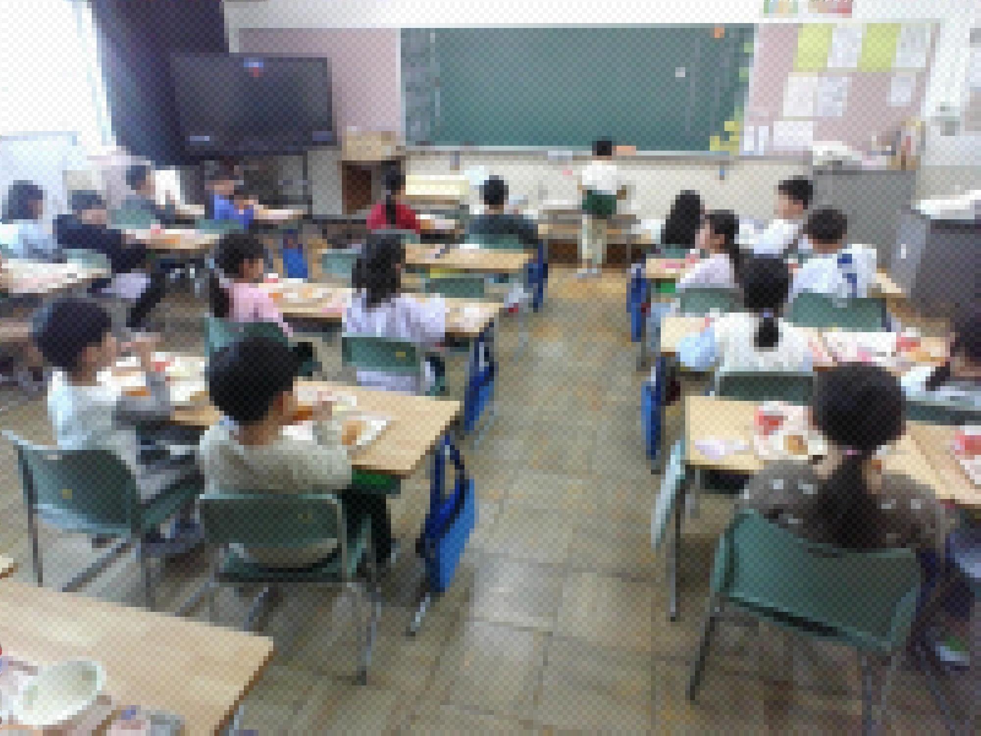 給食の様子