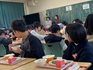 民生児童委員さんとの交流給食