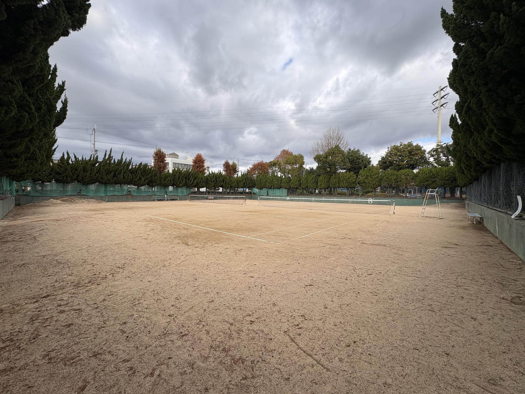 小柳公園テニスコート