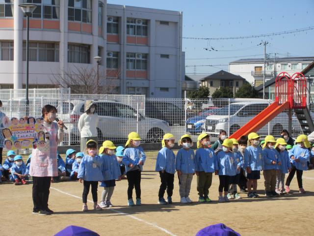 つき