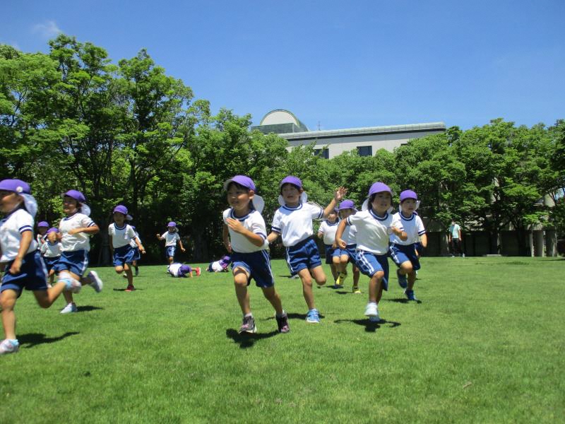 走る
