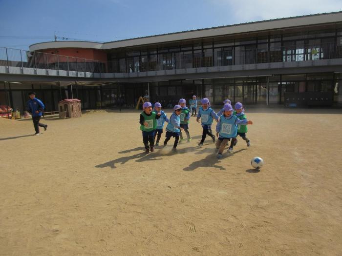 5歳児、サッカーの試合