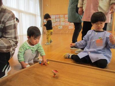 僕もこまを回してみよう