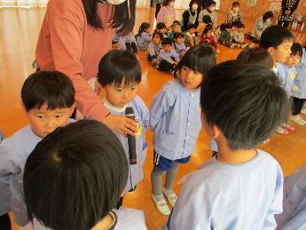 気持ちを伝える4歳児