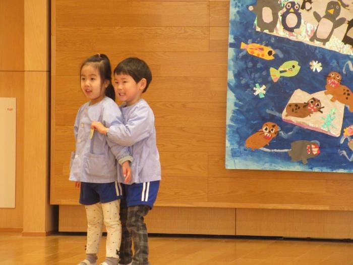 たんぽぽ組劇「ぺんぎんのぺんぼうや」登場人物の気持ちを感じてなりきっているこの真剣な表情！
