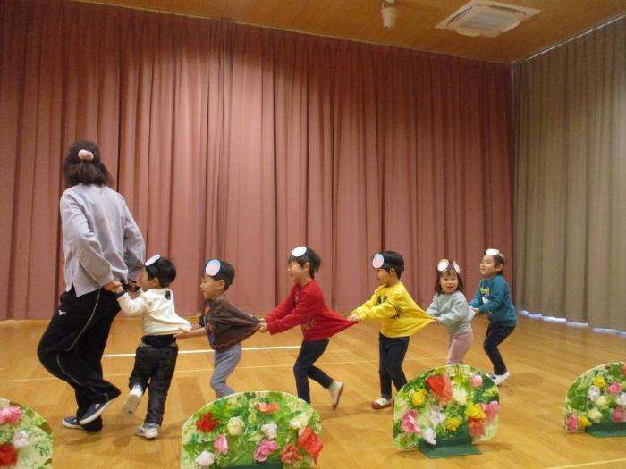 うさぎ組　劇「ねずみのでんしゃ」げんきいっぱいの仲良しこねずみ兄弟です！