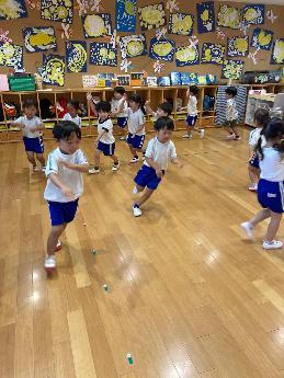 魚になっておよぐ3歳児