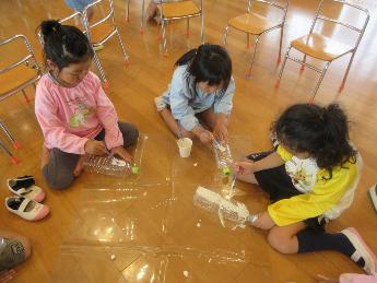 ボーリングを作る5歳児