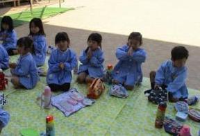 外でお弁当嬉しいな