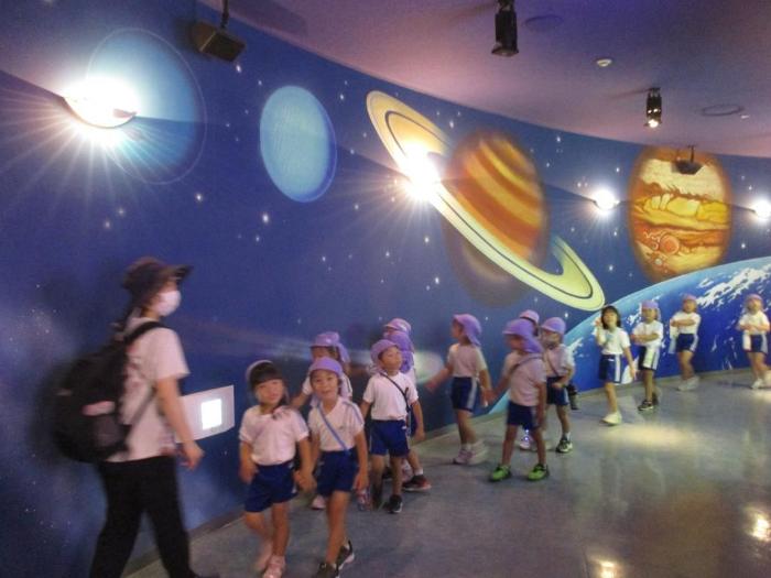 宇宙のトンネル