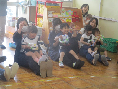 親子でのふれあい遊び