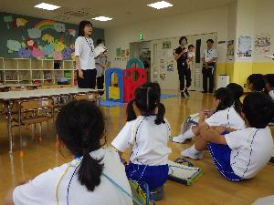 児童館を見学しました。
