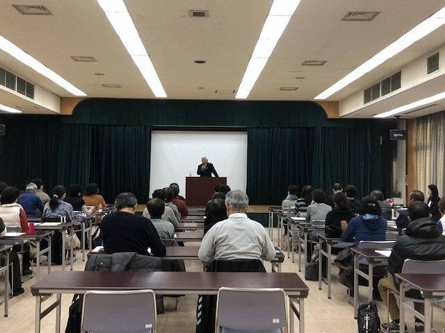 平成31年1月19日に行われた第1回目の加古川市スポーツサポーター養成講座での神戸大学名誉教授神吉賢一氏の講和の様子