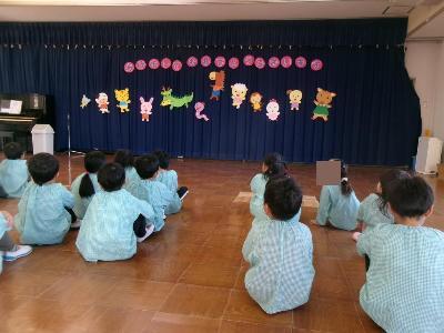 始業式をしている様子