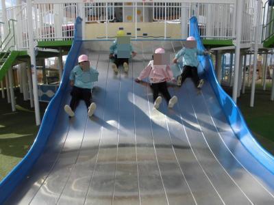 大きい滑り台