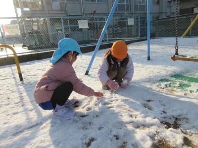 雪だるまつくろう