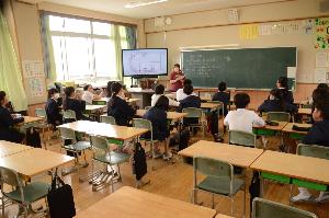 演技・準備係の打ち合わせ