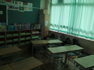 不審者の放送があってから身を小さくして隠れようとする子ども達