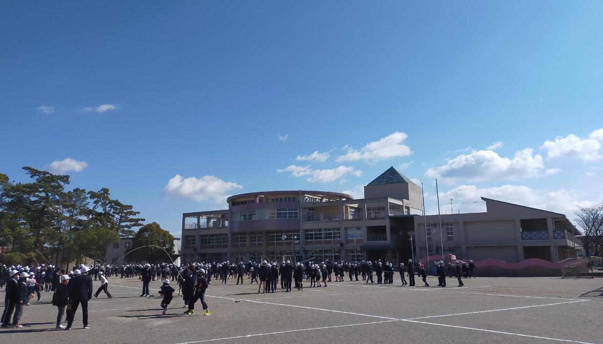 別府西小学校校舎（パワスポ）