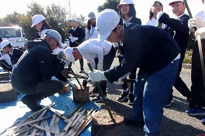 竹炭体験