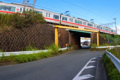 山陽電車の下を通っていた