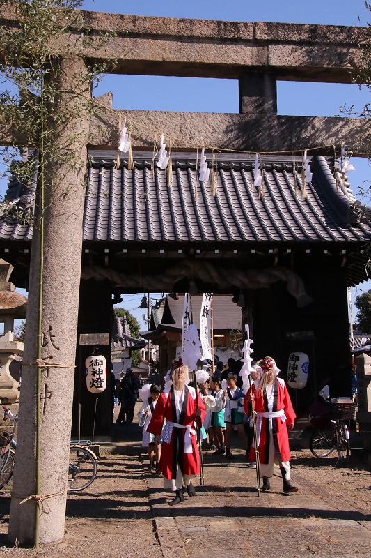 天狗が町内へ