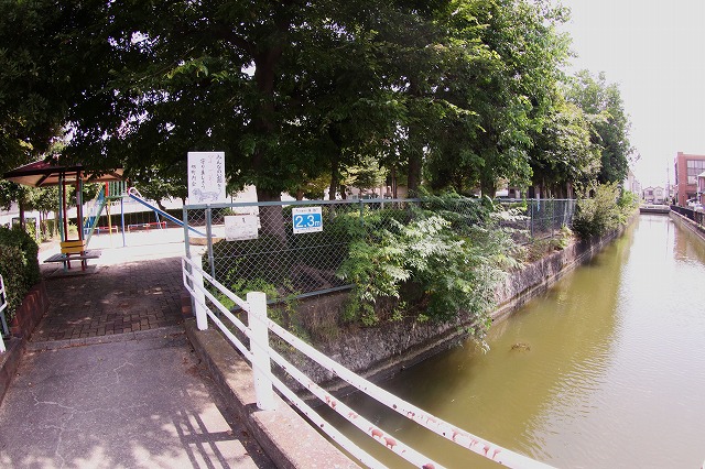 新養田川の横