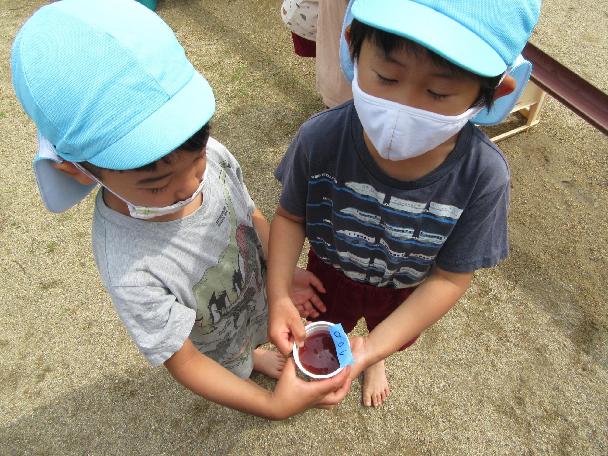 ぶどうジュースができたよ