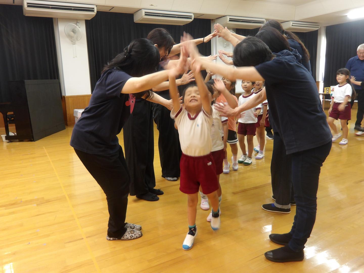 ハイタッチ！！