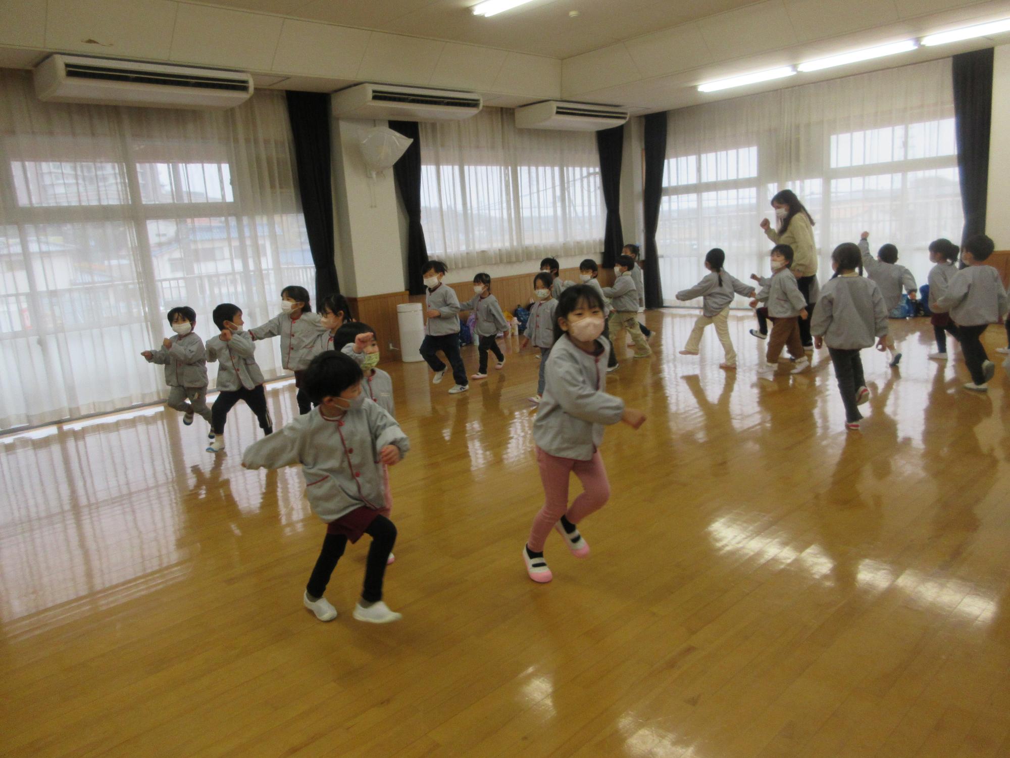 遠足ごっこ　ゲーム
